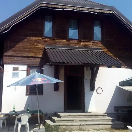 Planinarski Dom Cavljak *